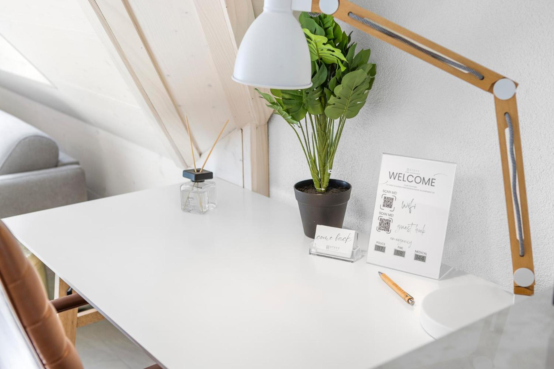 Stayy Flagship Limmattal - Contactless Check-In Schlieren Room photo